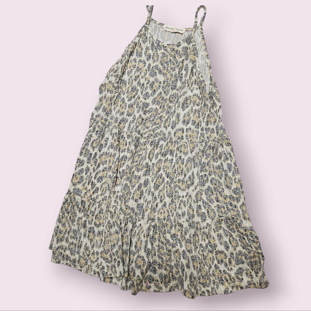 Above & Beyond flowy cheeta print tank top size M